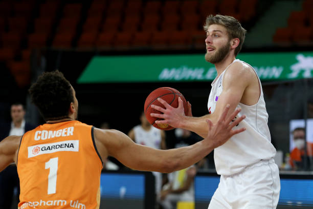 浙江队主教 浙江队主教