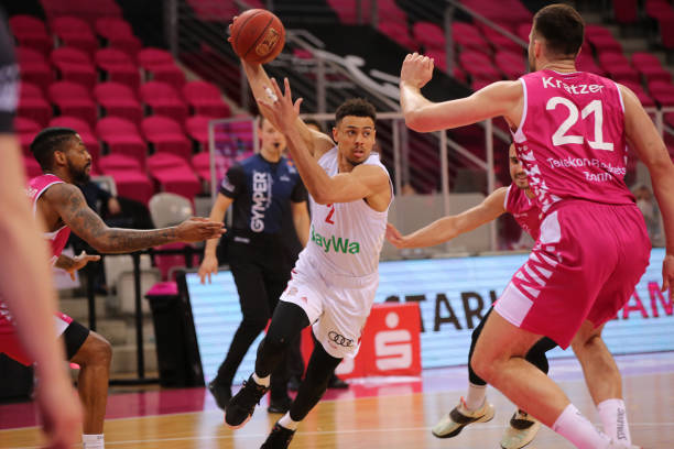 以展现他真 以展现他真