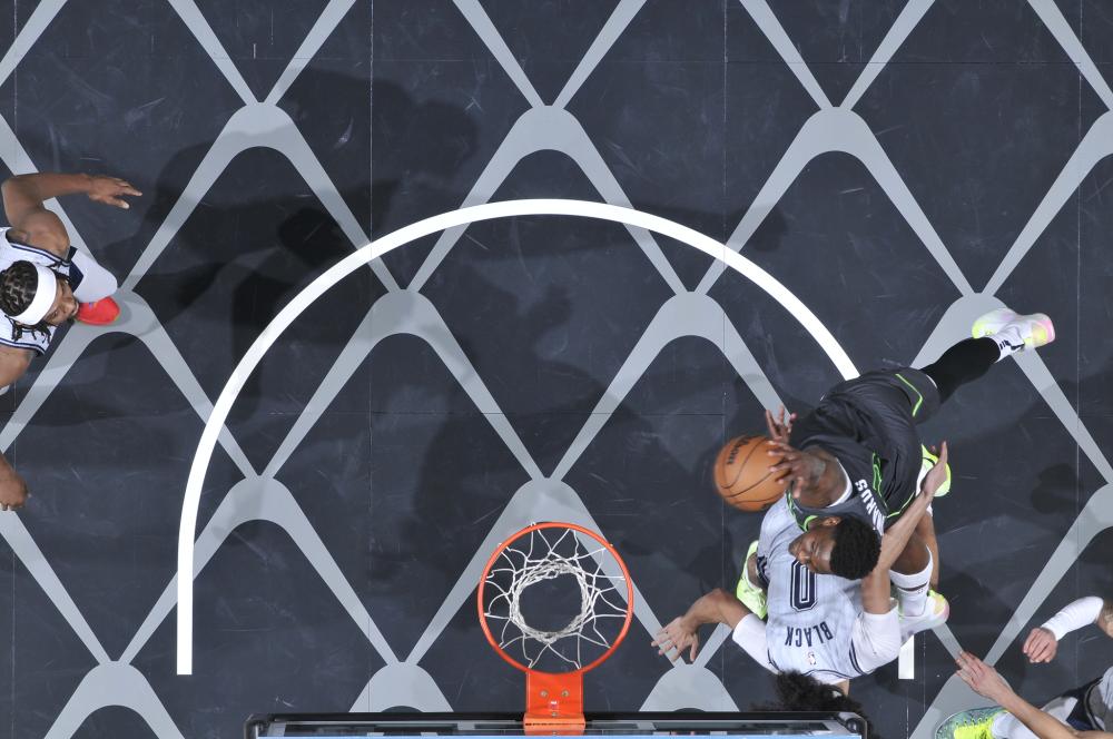 尤其是前锋 尤其是前锋