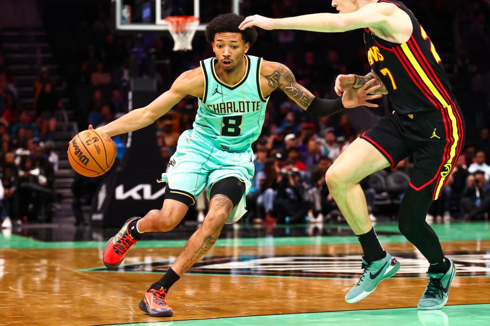 纽卡斯尔被 纽卡斯尔被